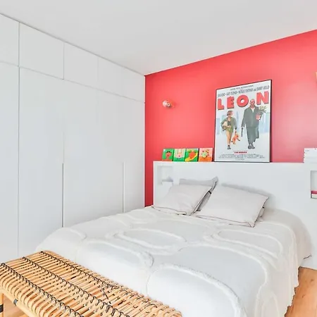 With A Touch Of Originality 16th Ard Apartment Paris